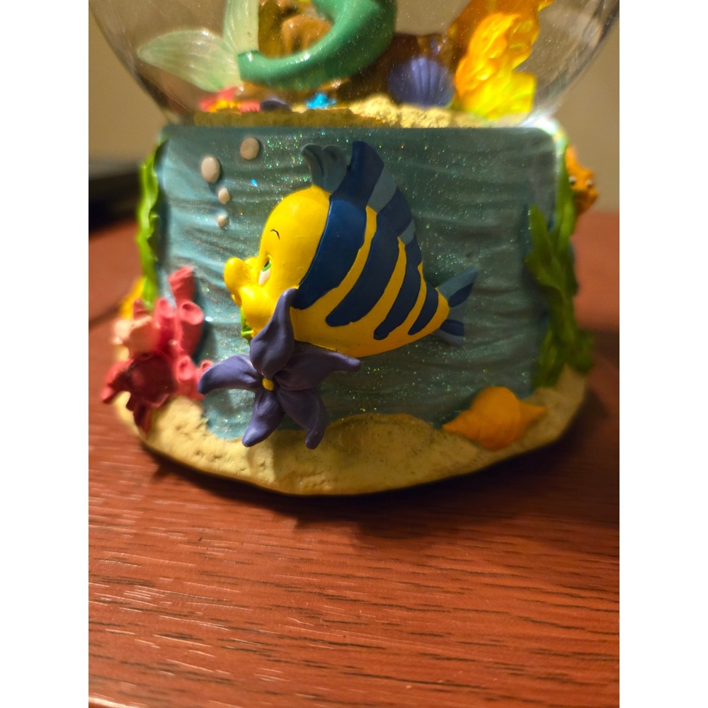 Disney The Little Mermaid Ariel Snow Globe Flounder Sebastian Under the Sea - Picture 2 of 10